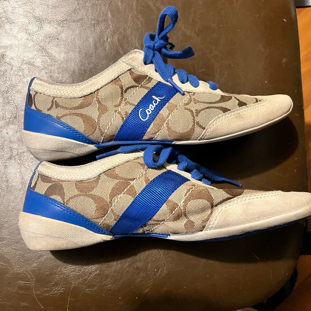 Coach Baylee size 7 sneakers. Low top, coach logo canvas with royal blue stripe